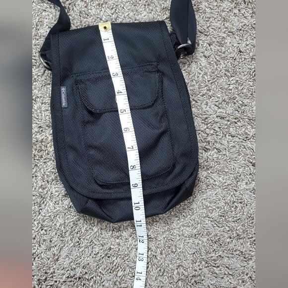 Columbia Black Crossbody Athletic Bag - Picture 4 of 6